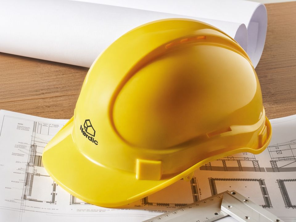 Helmet in ABS for construction builders and warehouses